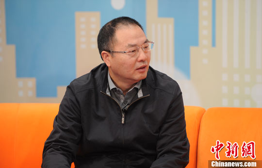 专家:会有很多人因生活成本压力大放弃生二胎