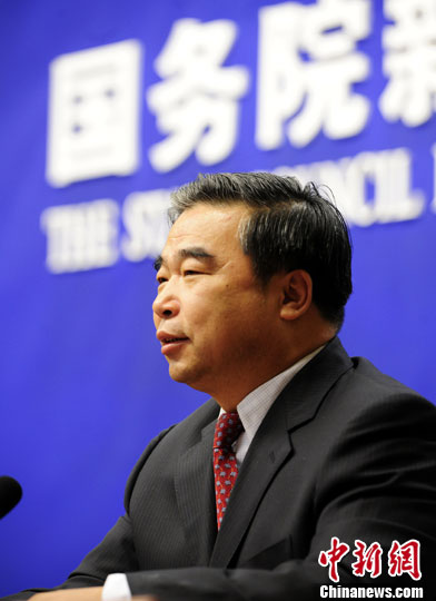 民政部回应“农民自锯病腿”四方面做好社会救助