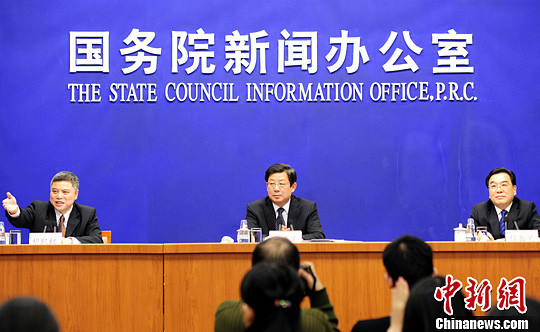 人社部:完善促进公平就业创业措施消除就业歧视