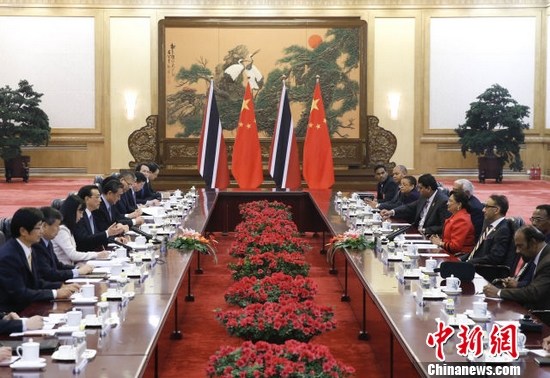 李克强同特多总理会谈:推进中国—加勒比关系发展