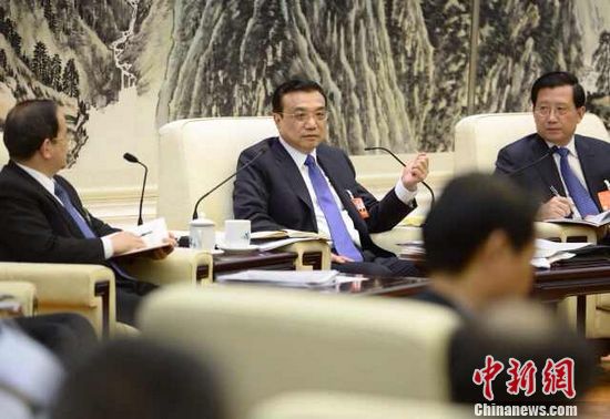 李克强揪心失联飞机乘客称正千方百计进行搜救