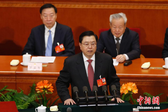 张德江:加强对生态环境保护的监督建设美丽中国