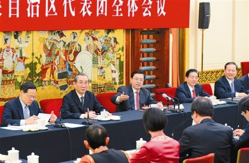 张德江参加广西团审议讲述为民治水、依水合作往事