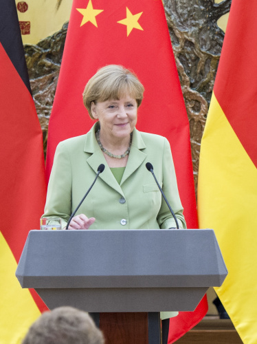 ���ǿ��Ĭ�˶���ͬ������ߣ�2��