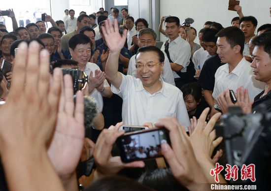 李克强:进城农民工不要忘了孝敬父母