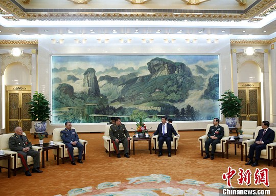 习近平会见出席上合组织成员国总长会议的各国总长