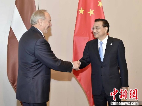 ���ǿ�������ά����ͳ����չ����������������