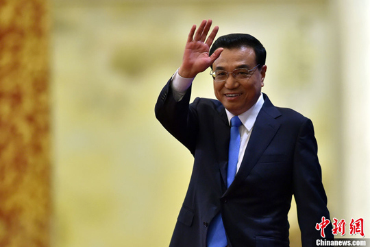李克强谈简政放权:痛也要下刀