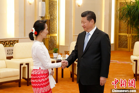 习近平会见昂山素季率领的缅甸全国民主联盟代表团