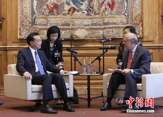 李克强:欢迎经合组织在中国现代化进程中提供支持建议