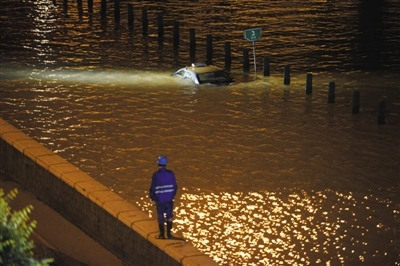 ����ˮ�ܱ��ѱ�������ׯ�Ż�ˮ�½�ͨ�жϣ�ͼ��