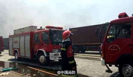 公安部消防局增调核生化侦检编队到天津事故现场