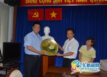 ���Ǹ��г���Խ�Ϻ�־���й�Ա��������������̸��