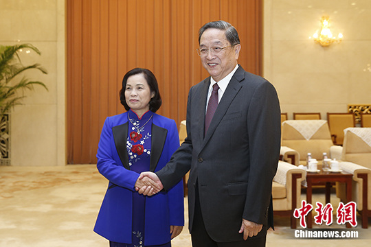 俞正声会见越南祖国阵线中央委员会副主席