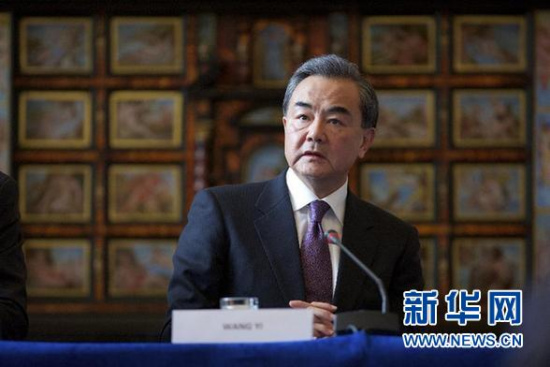 王毅谈中意联合警务执勤:一道温馨亮丽的风景线