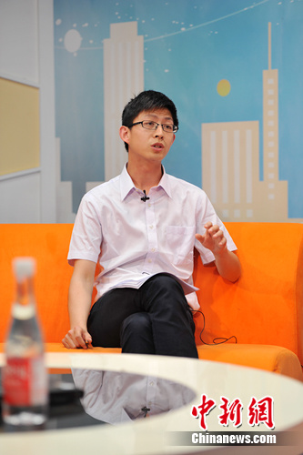 清华招办副主任:寒门学子毕业后和普通学生差距不大