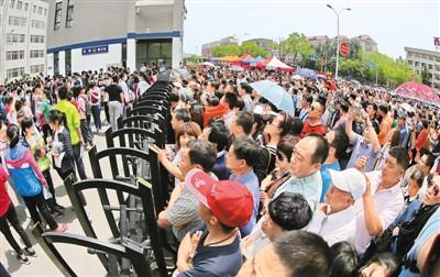 “史上最严高考”首日见闻:“尝鲜”刷脸防止替考