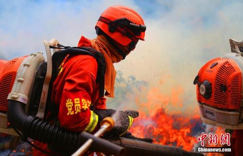 全国拟招录21806名消防员报名者已超过4.6万人