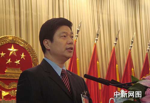 新当选的阳江市人民政府市长魏宏广.作 者:陈明