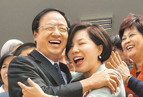 港媒:民进党“倒阁案”促成蓝营大团结