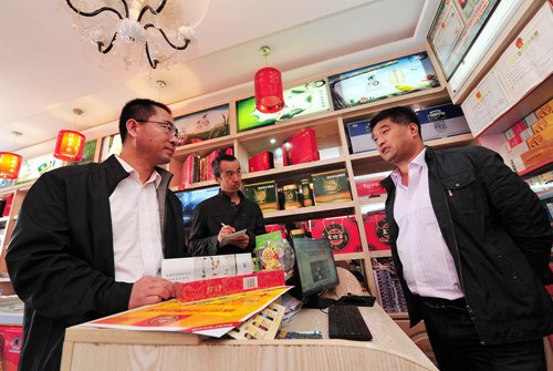 华媒称中共八项规定发威改进作风力度将加大