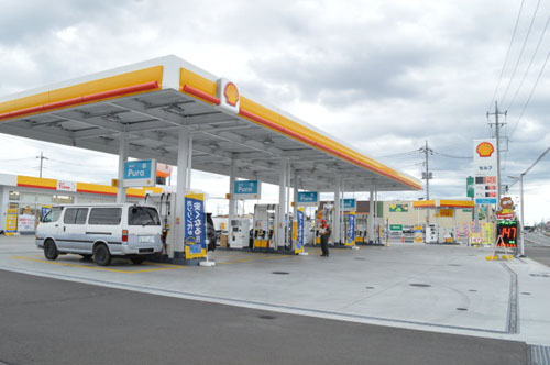 新华侨报日本加油站减半民众一肚苦水难诉