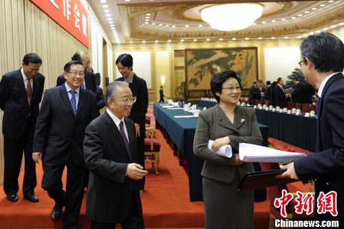 ����Ժ�Ȱ콫�ƶ������ں����л��Ļ�����ĺ���