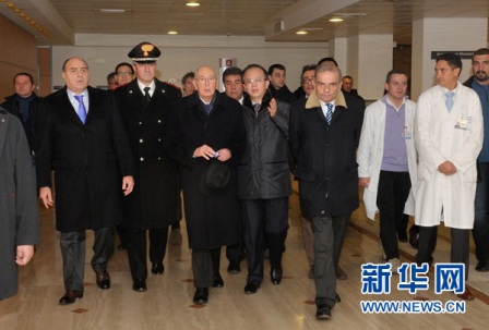 意大利总统探望罗马抢劫案受伤华人对伤者表慰问