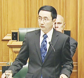 新西兰新晋华人国会议员杨健首次在国会发表演说
