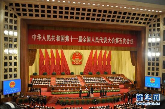 中国“两会”牵动游子心立法保障侨胞权益呼声高