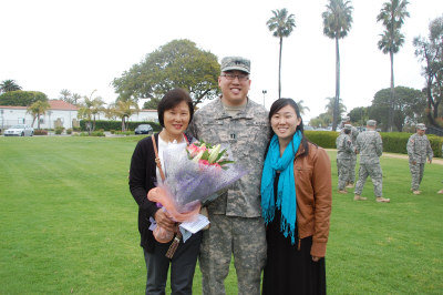 美华裔接掌长堤陆军募兵连谈军中歧视吁华裔参军