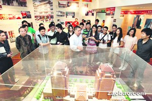 新加坡中国新移民会馆“走透透”融入当地社会