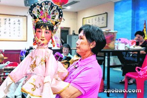 新加坡华人会馆以木偶戏庆妈祖诞从辉煌到没落