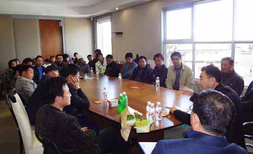 宣传领保指南约堡中领馆与华人商家座谈安全