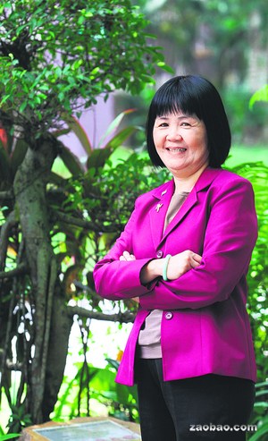 新加坡华人任证婚人7年见证781对情侣缔结良缘