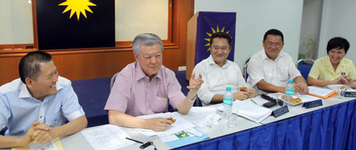 马华总会长蔡细历称马华靠服务表现赢选民支持