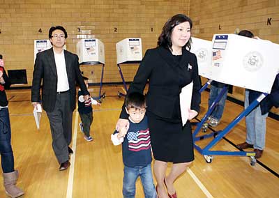 华人热议孟昭文进军国会成功融入主流仍任重道远