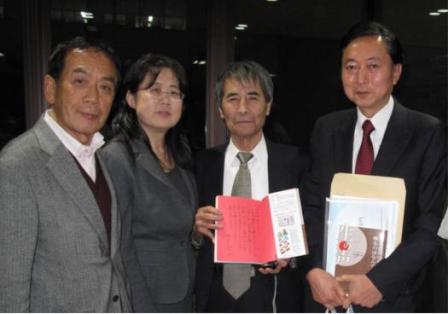 日本前首相题词勉励中国学子为中日交流做贡献