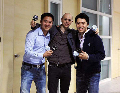 久用不烫手多伦多华裔学生参与发明新节能灯泡