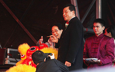 融汇中西文化英国伦敦华埠新春庆典征服万名民众(2)