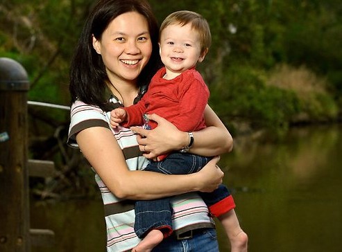 1岁幼儿溺水后获救澳洲亚裔女子登报寻好心人