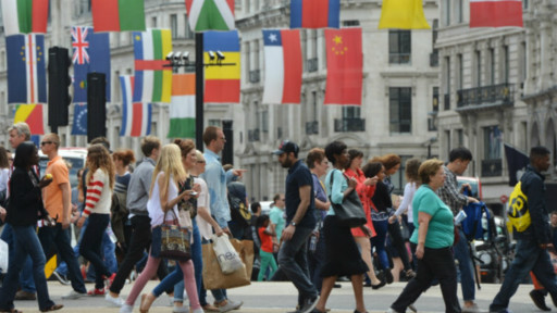 英国简化对华旅游签证为中国游客提供一条龙服务