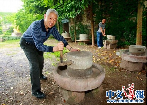 旅日华人回国退休养老叶落是否归根取决于收入