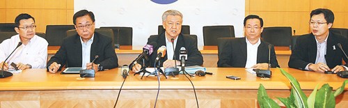 马来西亚大选中扯后腿马华冻结5名基层领袖党籍
