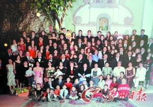 墨西哥华人首富李氏家族:赌气一“漂”成百货大王