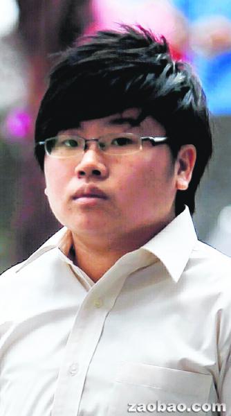 新加坡女同性恋为情所困到女友家泼油点火获缓刑