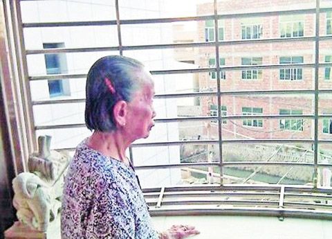 护照被烧菲华人与母亲千里相隔29年盼回中国定居