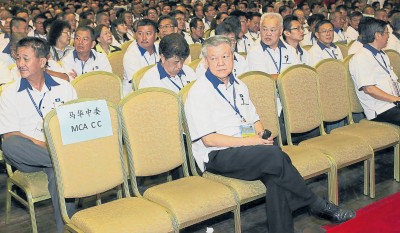 尊重特大决定马华总会长蔡细历仅发表三段文告