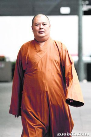 �¼���һ������������ɮ׷��100����Ԫ���ߣ�ͼ��