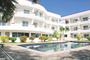 �й��и�������ƴ���������н�ȫ�̻�8�������